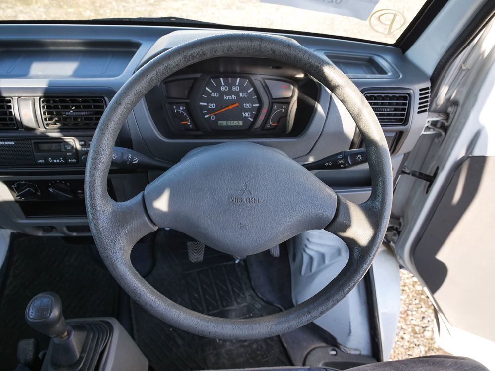 2000 Mitsubishi Minicab