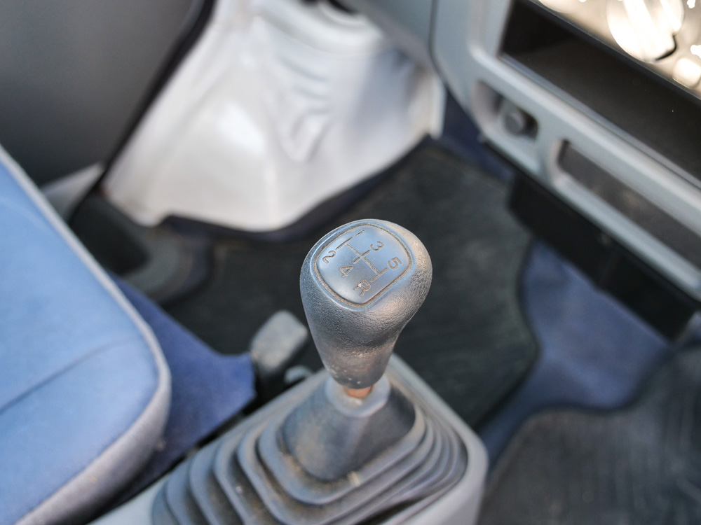 2000 Mitsubishi Minicab