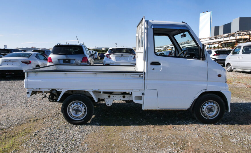 2000 Mitsubishi Minicab