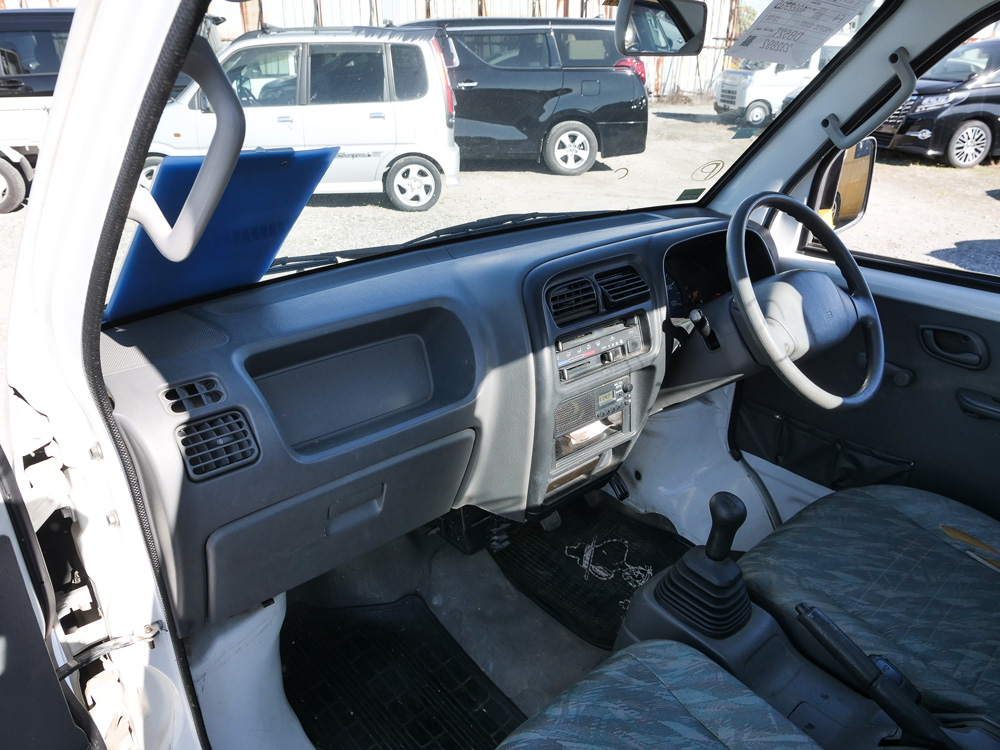 2000 Suzuki Carry