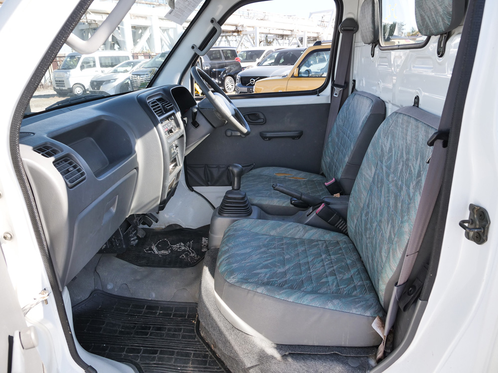 2000 Suzuki Carry