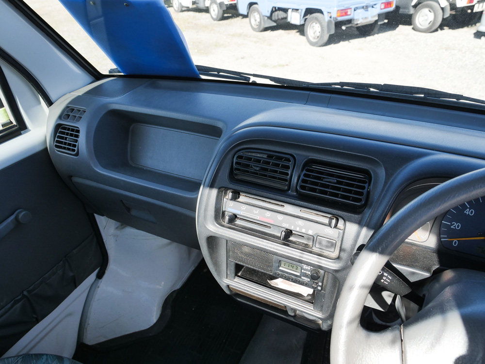 2000 Suzuki Carry