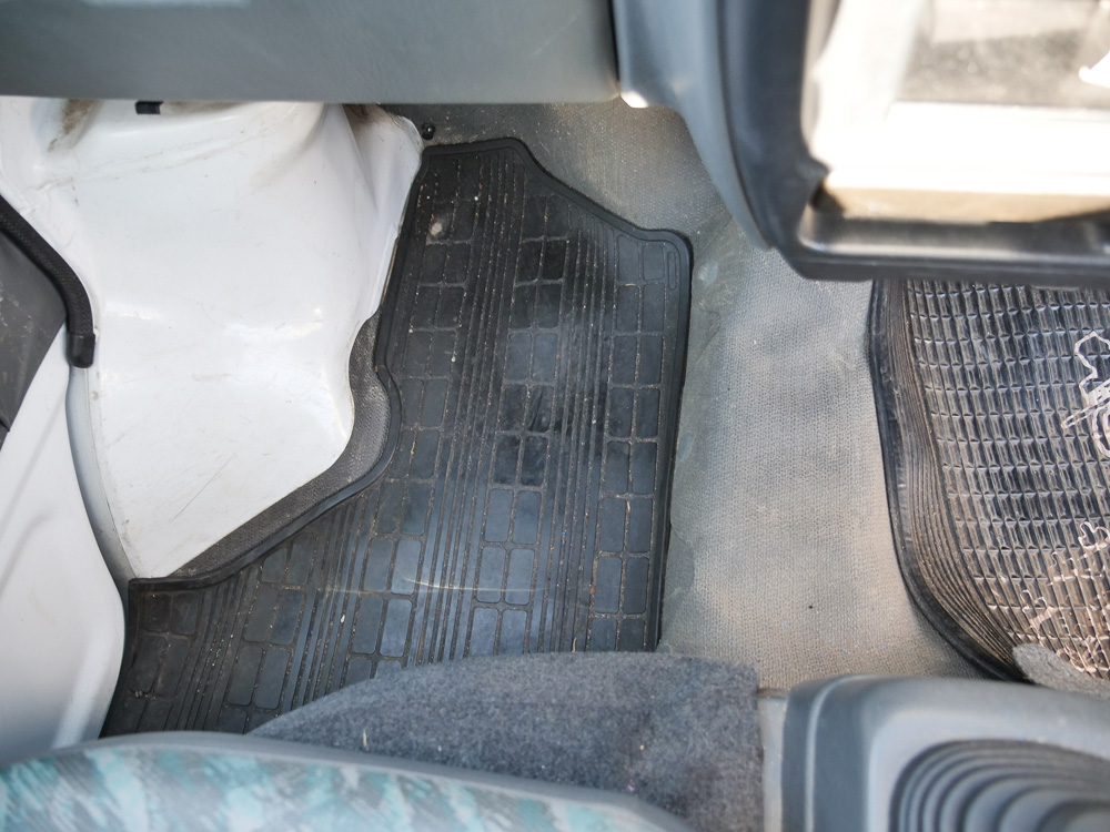 2000 Suzuki Carry