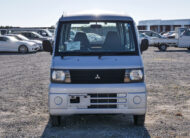 2000 Mitsubishi Minicab Van