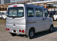 2000 Mitsubishi Minicab Van