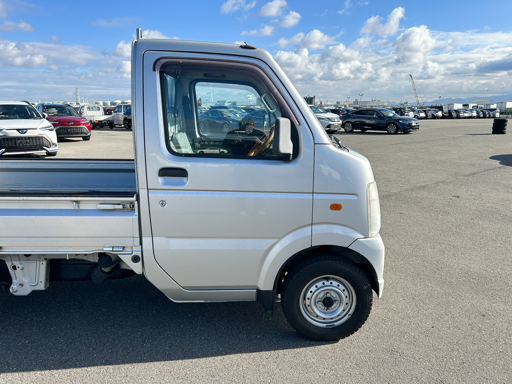 2006 Suzuki Carry Kei truck