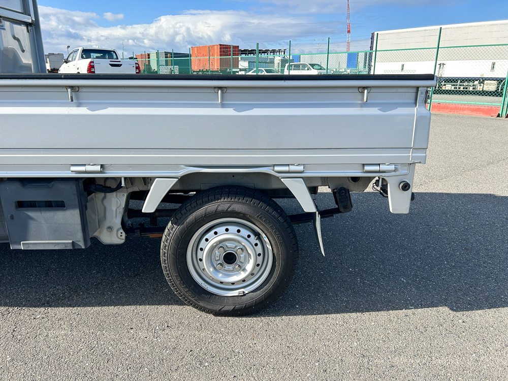 2006 Suzuki Carry