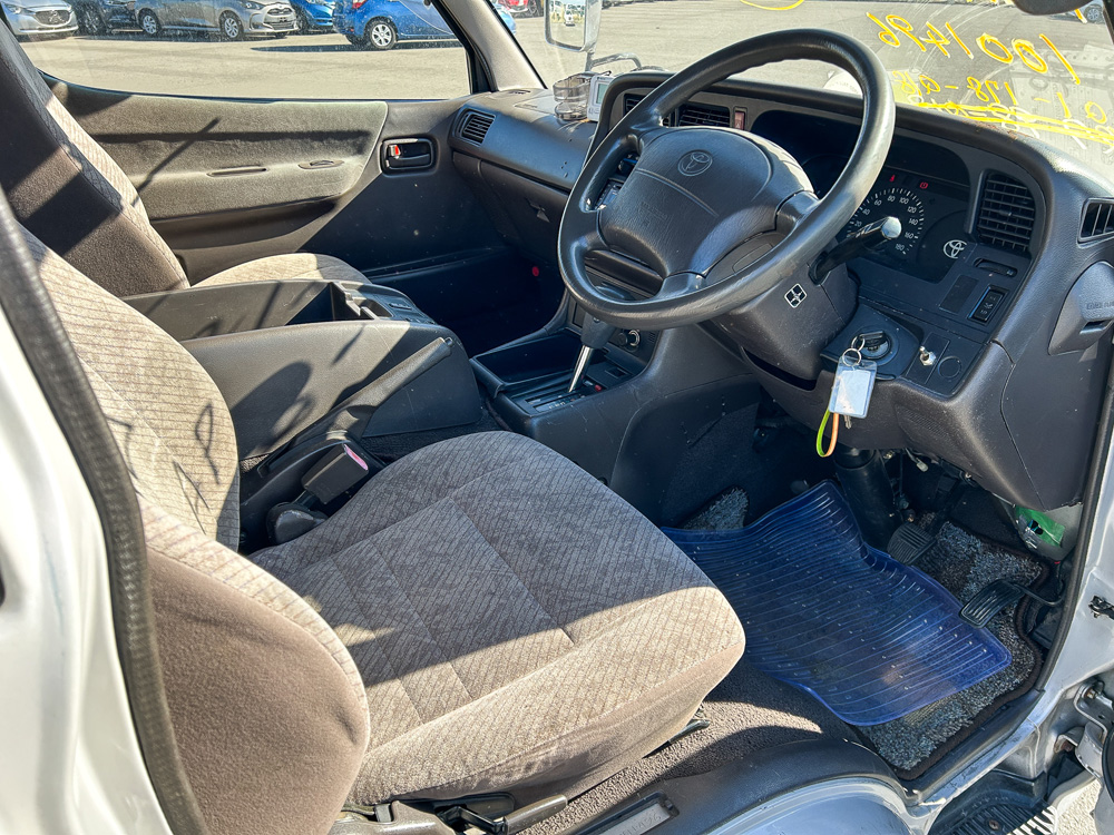 1998 Toyota Hiace