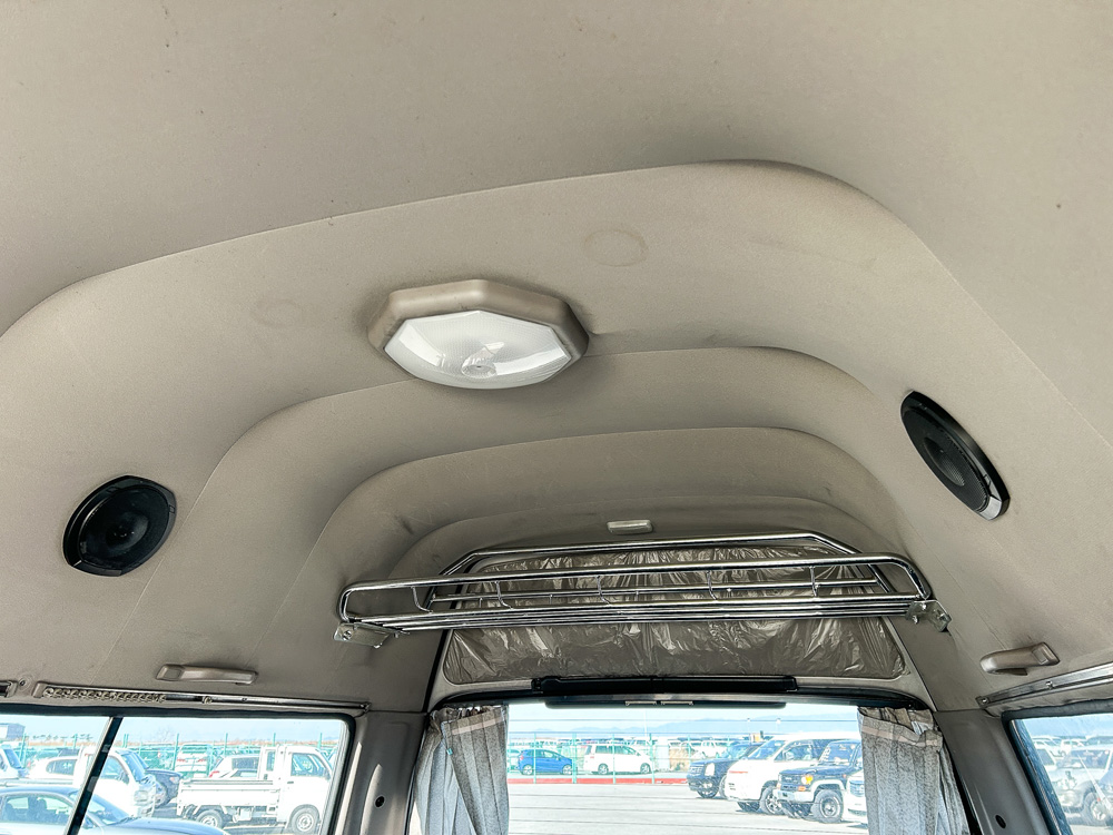 1998 Toyota Hiace