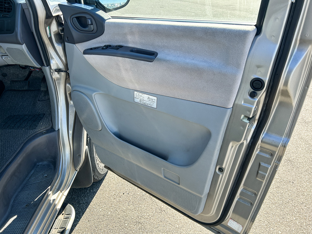 1997 Mitsubishi Delica