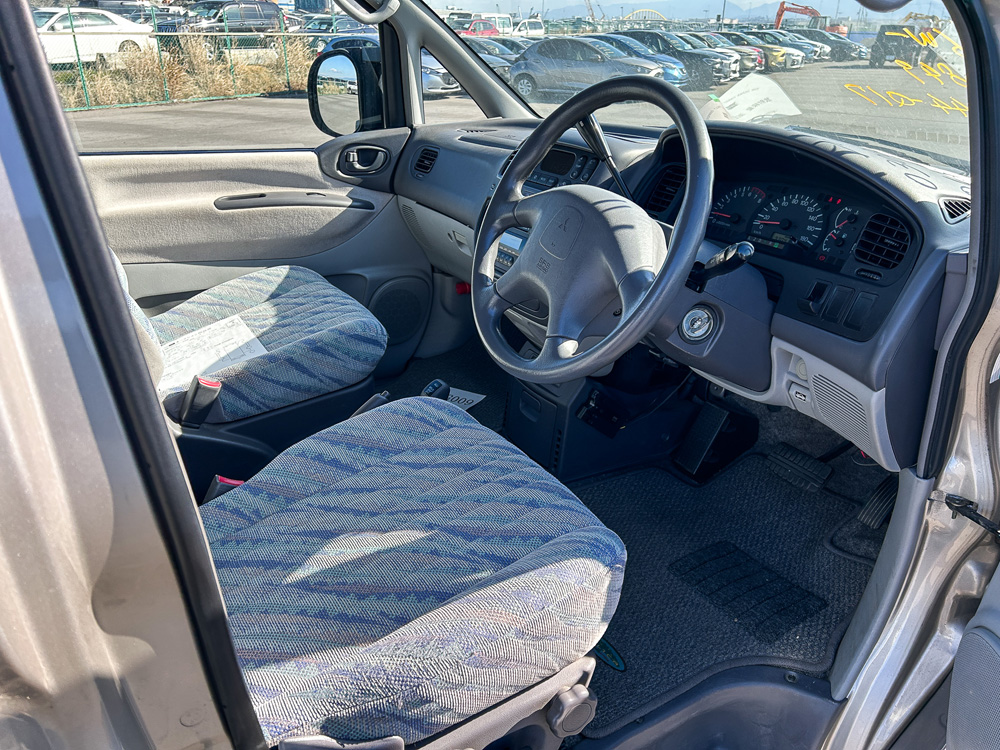 1997 Mitsubishi Delica