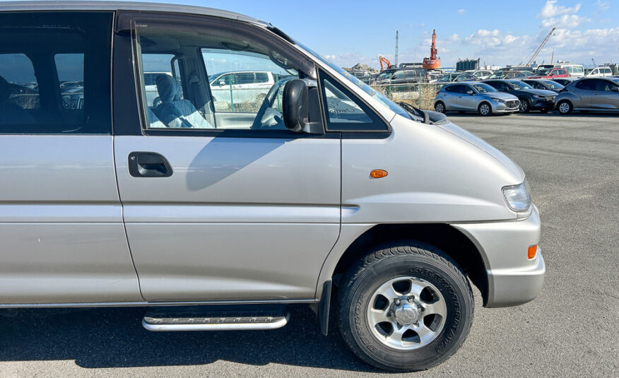 1997 Mitsubishi Delica