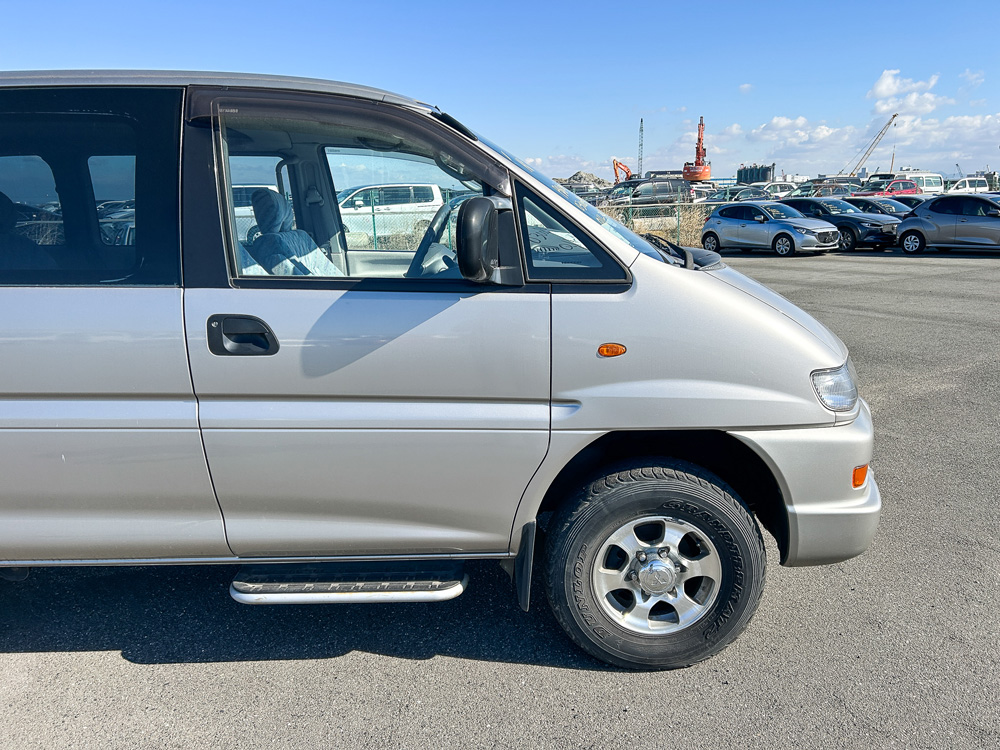 1997 Mitsubishi Delica Silver For Sale Quebec