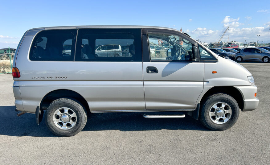 1997 Mitsubishi Delica