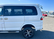 1999 Mitsubishi Delica