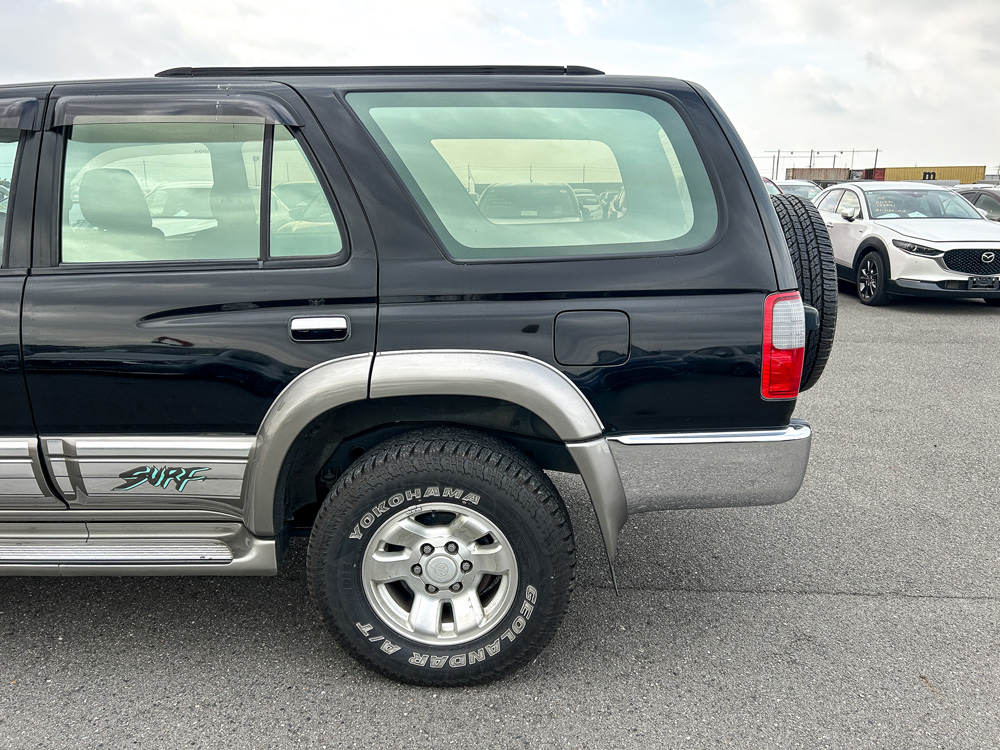 2000 Toyota Hilux Surf JDM Car