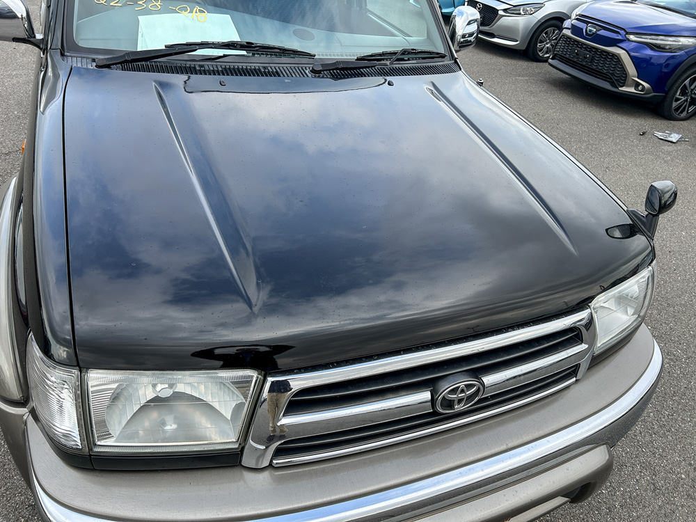 2000 Toyota Hilux Surf JDM Car