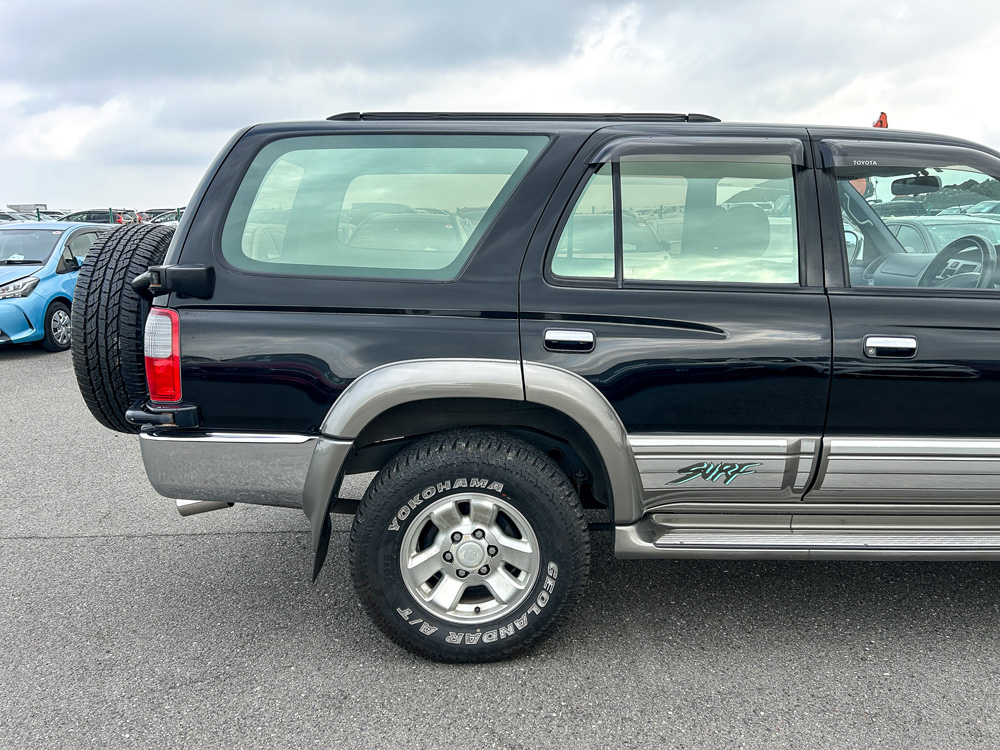 2000 Toyota Hilux Surf JDM Car