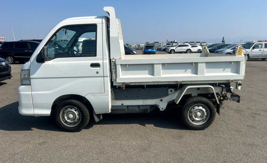 2005 Daihatsu Hijet Left Side