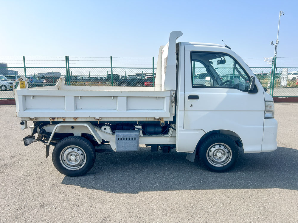 2005 Daihatsu Hijet Right Side