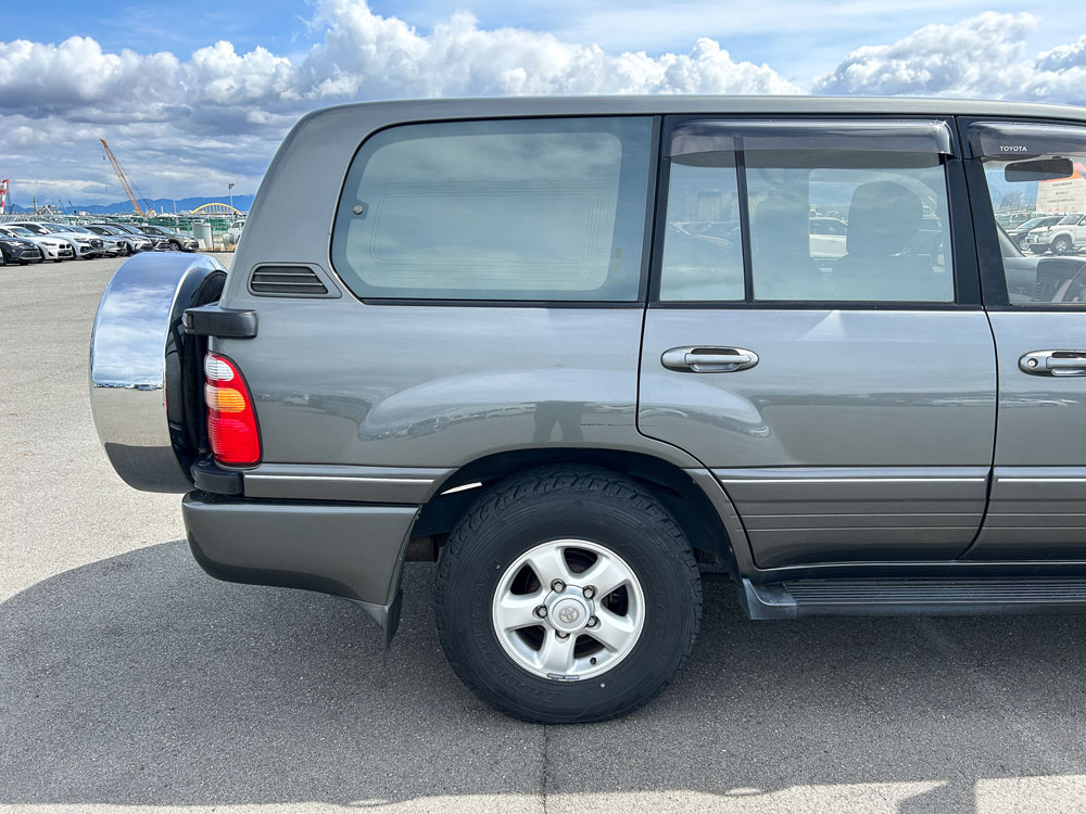 2001 Toyota Land Cruiser