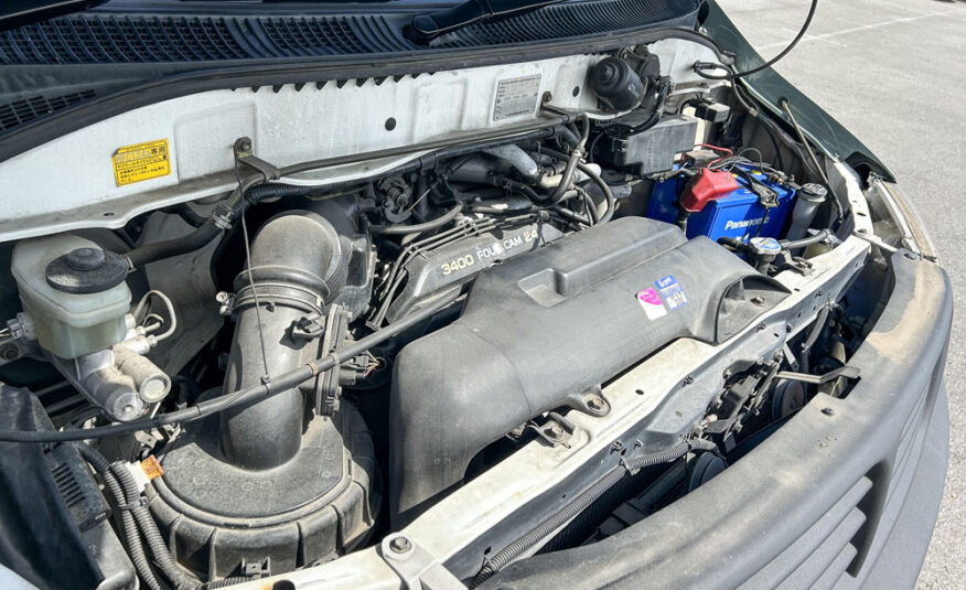 2000 Toyota Grand Hiace