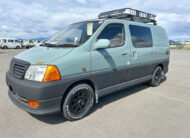 2000 Toyota Grand Hiace