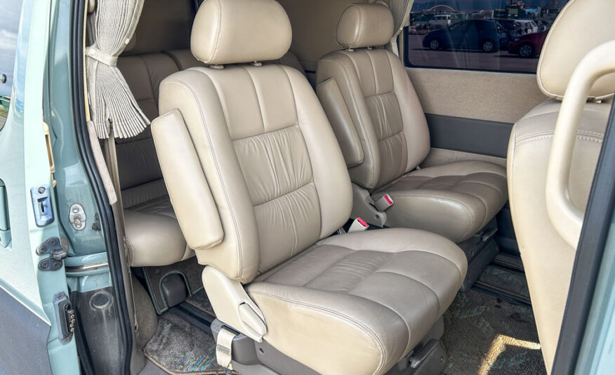 2000 Toyota Grand Hiace