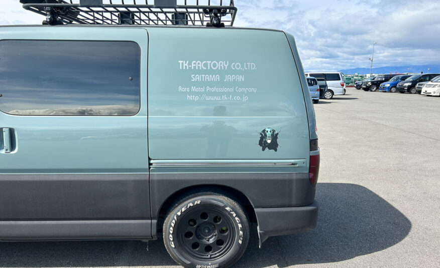 2000 Toyota Grand Hiace