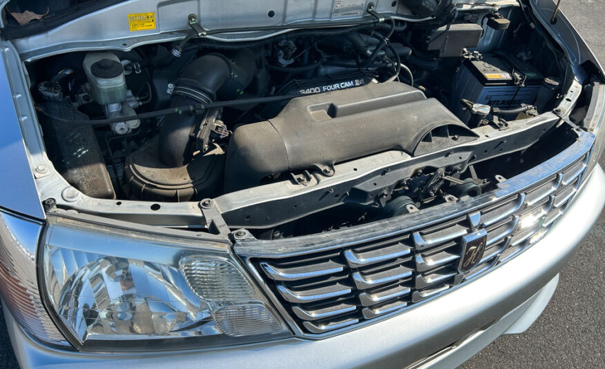2000 Toyota Grand Hiace