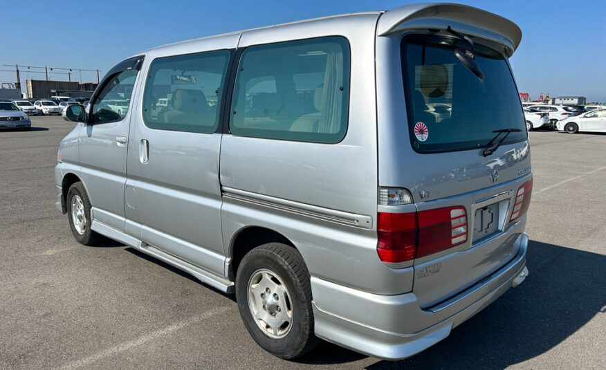 2000 Toyota Grand Hiace