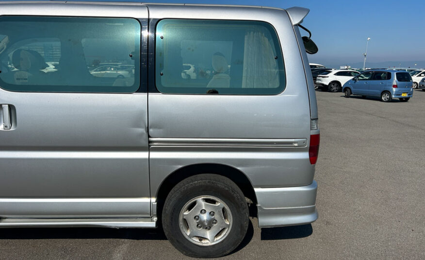2000 Toyota Grand Hiace