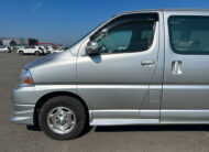 2000 Toyota Grand Hiace