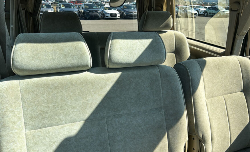 2000 Toyota Grand Hiace