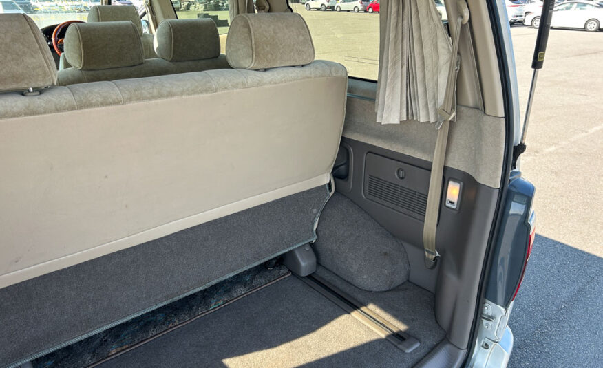 2000 Toyota Grand Hiace