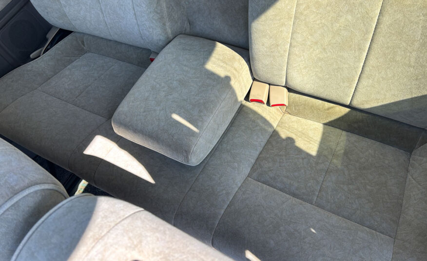 2000 Toyota Grand Hiace