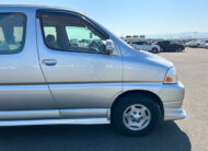 2000 Toyota Grand Hiace