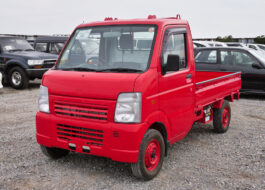 2002 Suzuki Carry rouge vue de devant