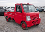 2002 Suzuki Carry rouge vue de devant