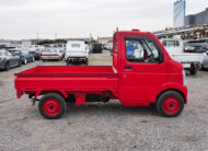 2002 Suzuki Carry rouge vue de côté