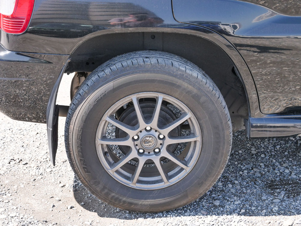 2001 Mitsubishi Pajero IO