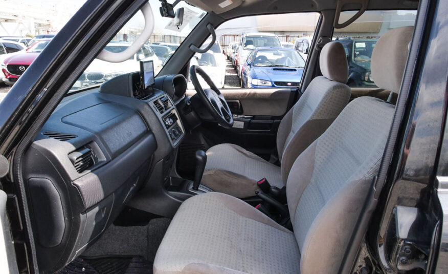 2001 Mitsubishi Pajero IO
