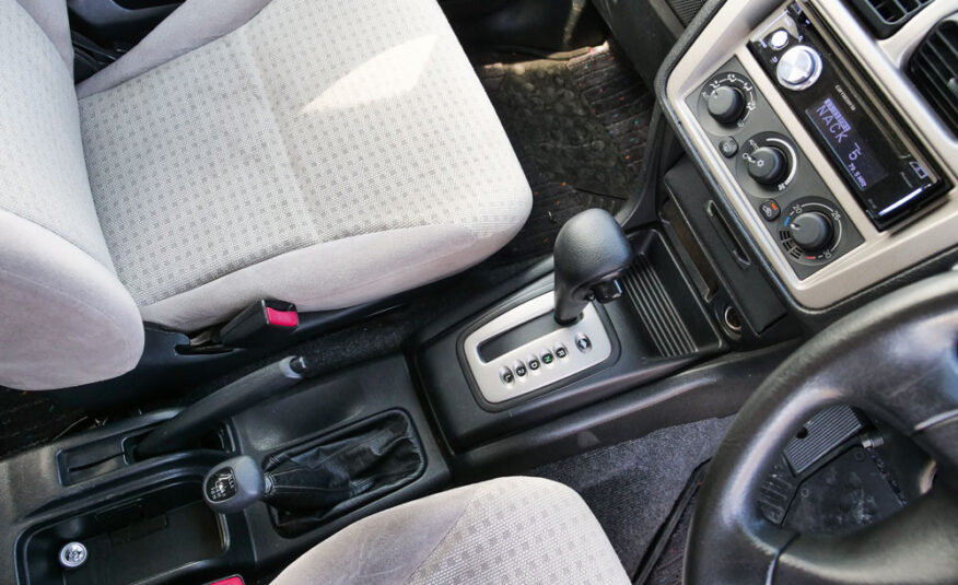 2001 Mitsubishi Pajero IO
