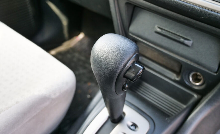 2001 Mitsubishi Pajero IO