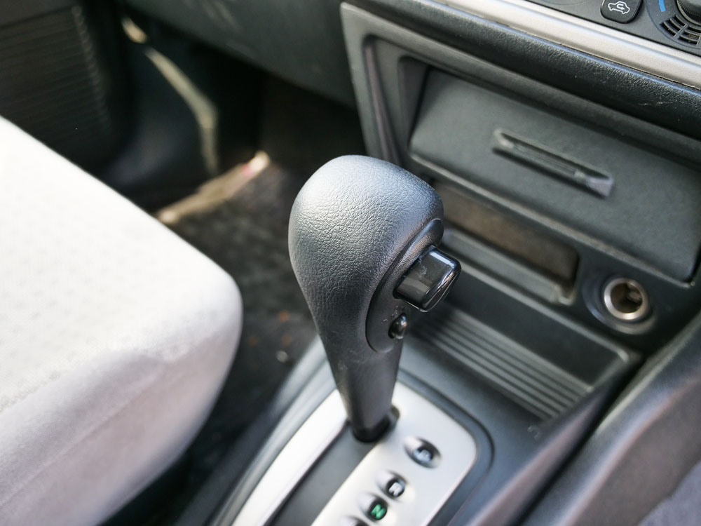 2001 Mitsubishi Pajero IO