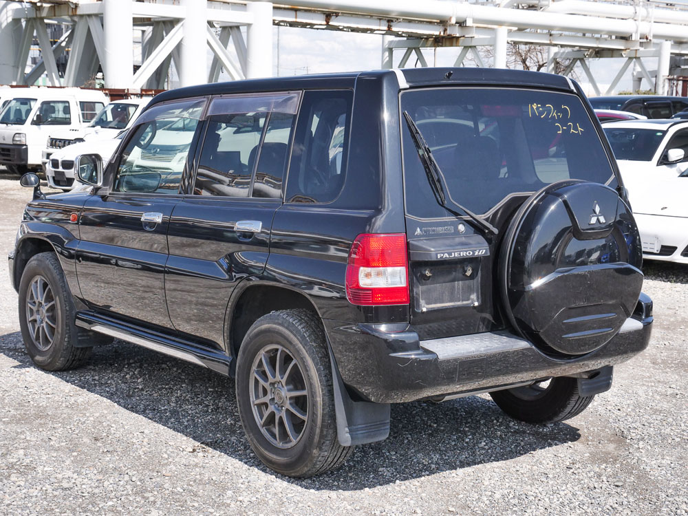 2001 Mitsubishi Pajero IO Left Side View