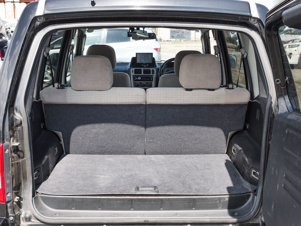 2001 Mitsubishi Pajero IO