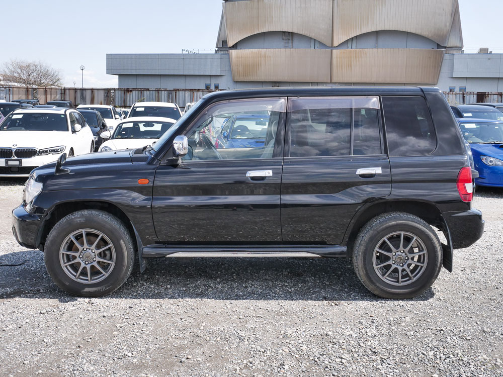 2001 Mitsubishi Pajero IO Left Side View