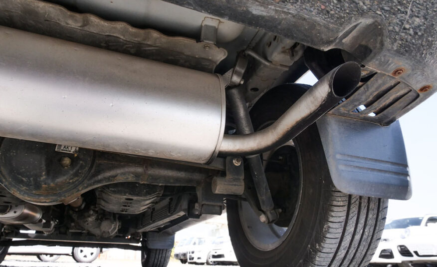 2001 Mitsubishi Pajero IO