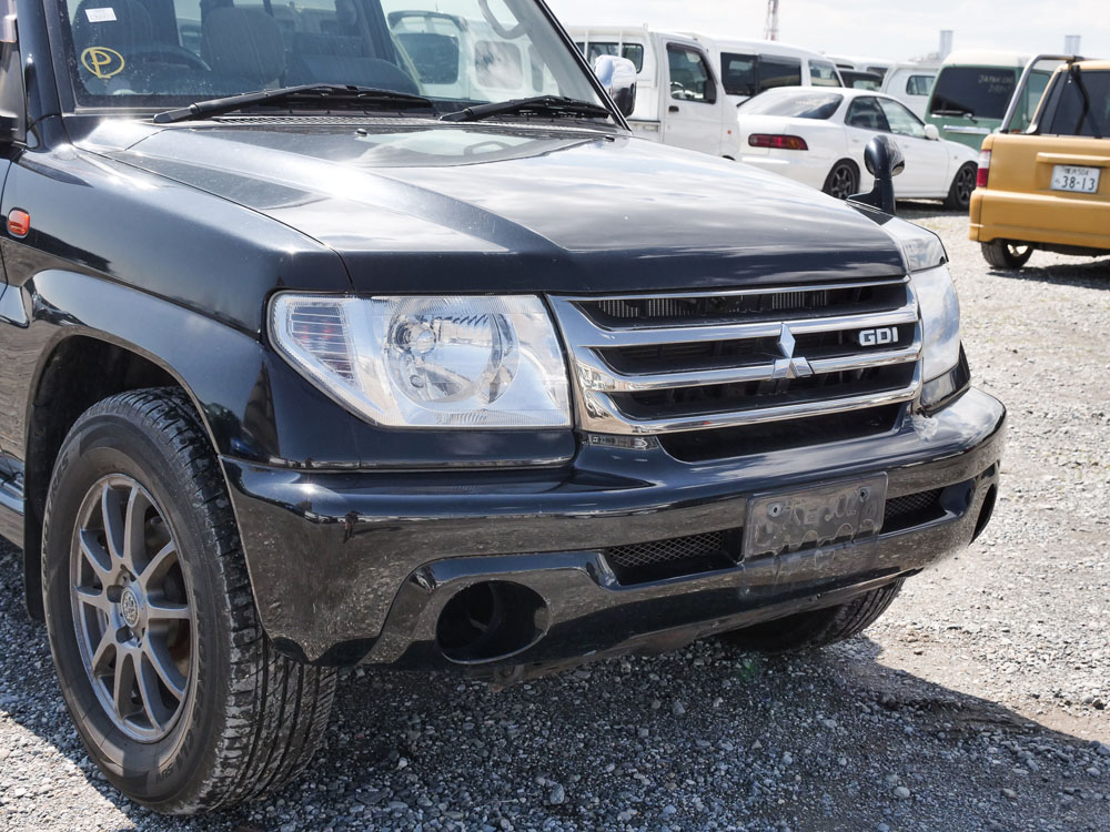 2001 Mitsubishi Pajero IO